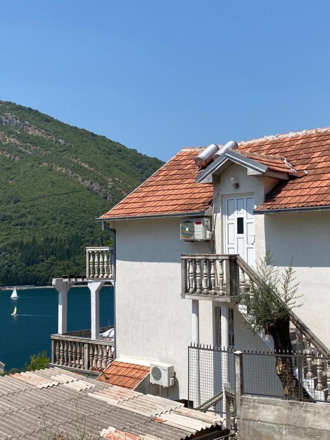 Apartman Irena Tivat Eksteriør billede