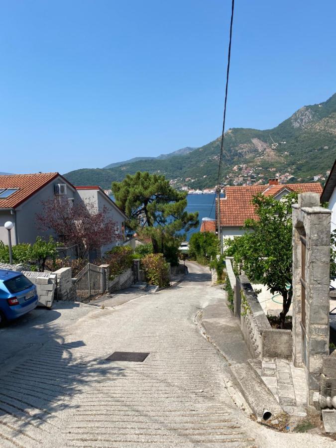 Apartman Irena Tivat Eksteriør billede