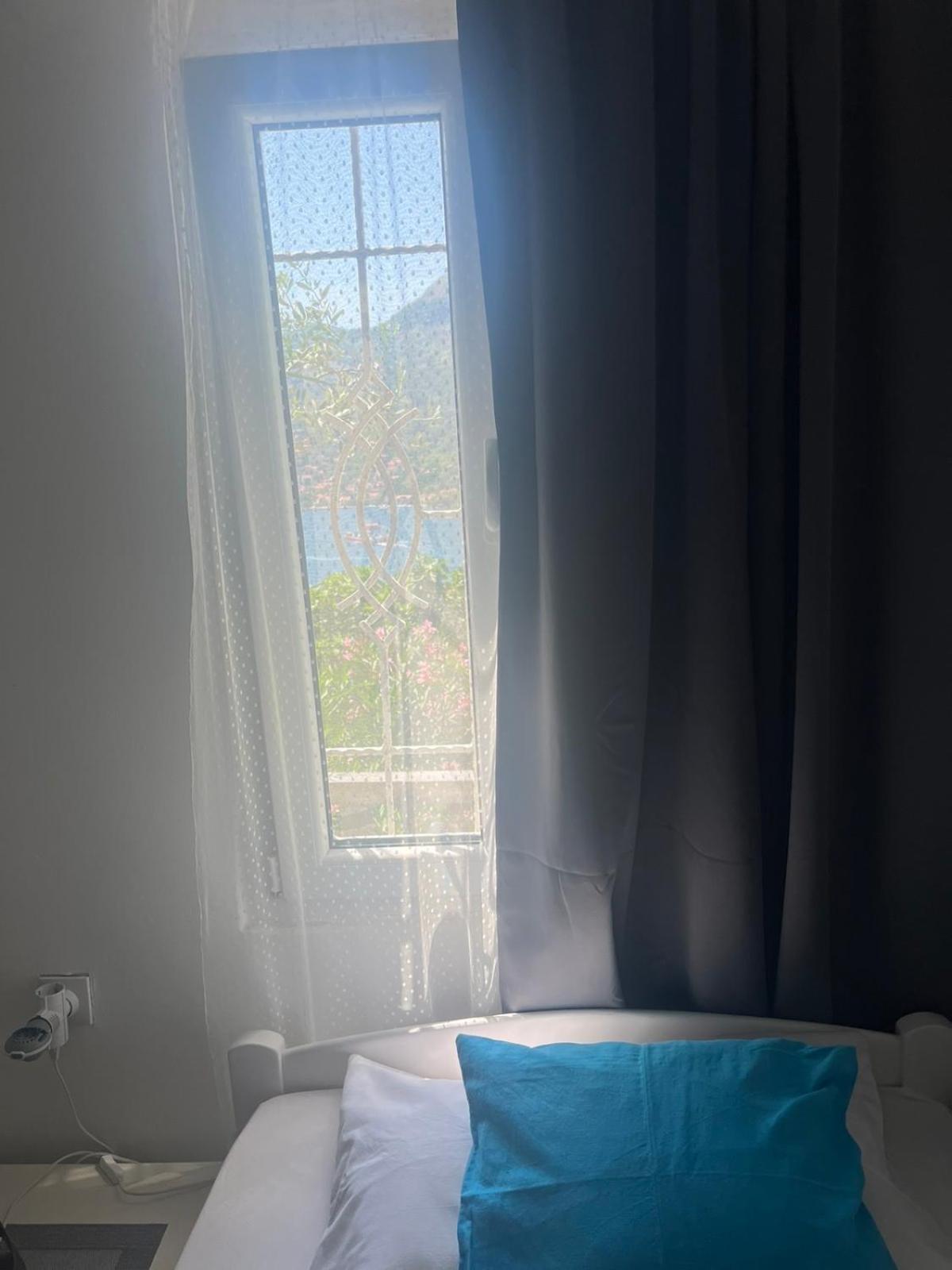 Apartman Irena Tivat Eksteriør billede